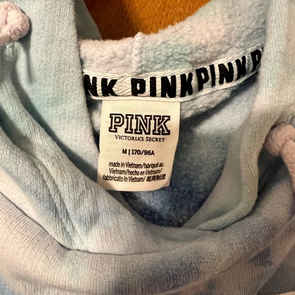 Oversized Hoodie - Picture 2 of 3